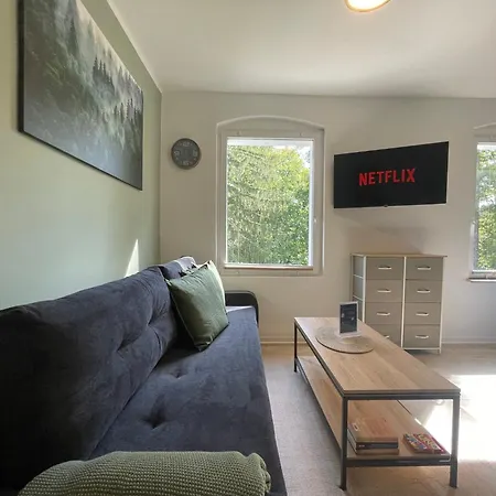 Offline - Moderne Apartments In Eichwalde Fuer Bis Zu 12 Personen Apartment *